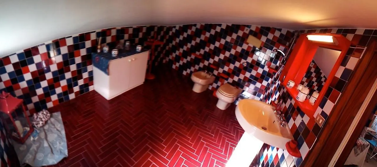 فندق مبيت وإفطار كاوْرلي B&B Ca D'Artisti إيطاليا