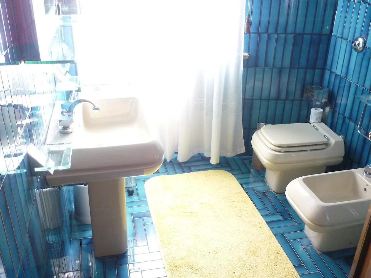 فندق مبيت وإفطار كاوْرلي B&B Ca D'Artisti